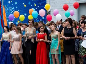 Какие выбрать фото на выпускной альбом? - фото